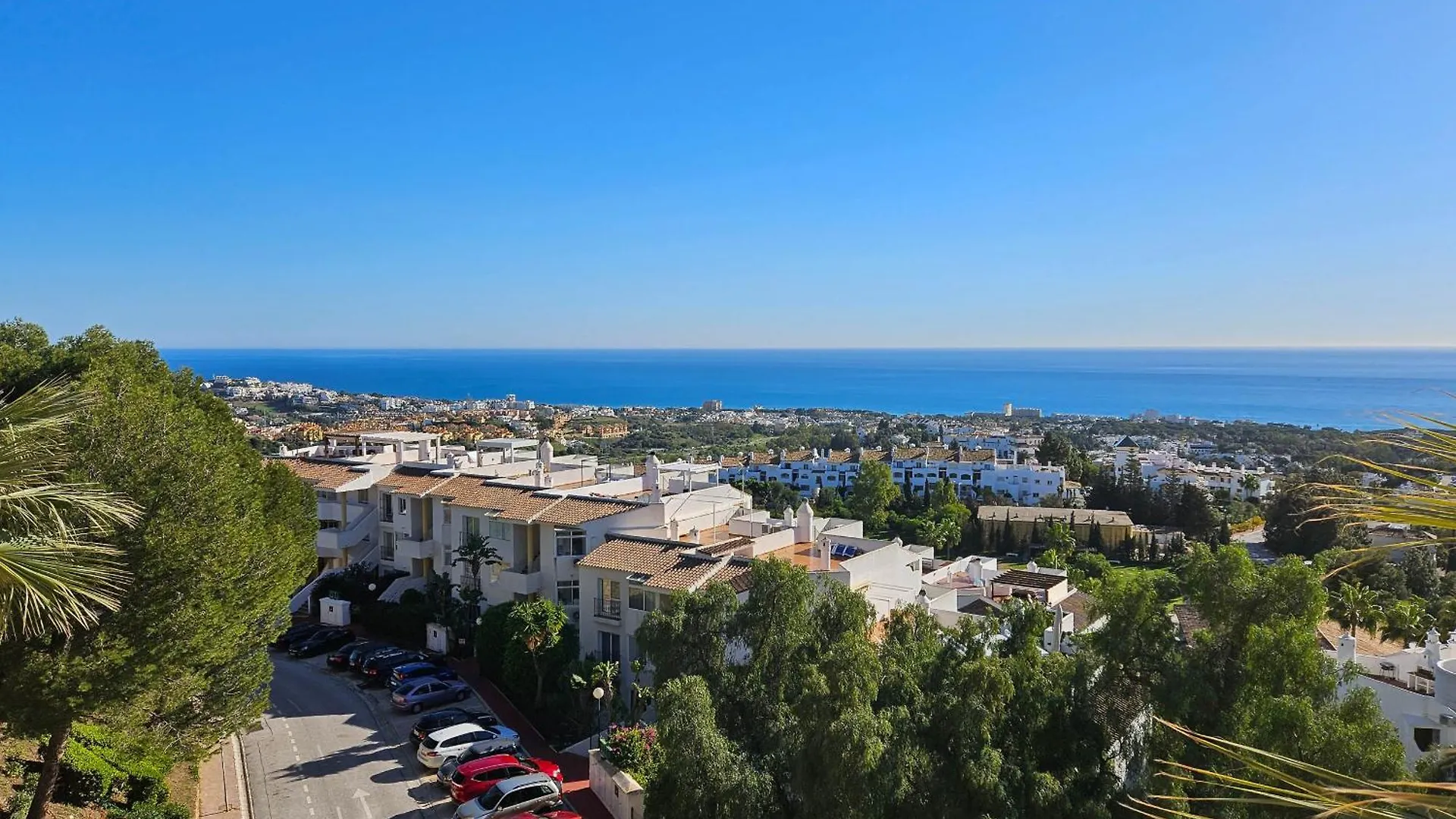 3 Bedroom Penthouse Apartment In Calahonda MIJAS COSTA Hiszpania