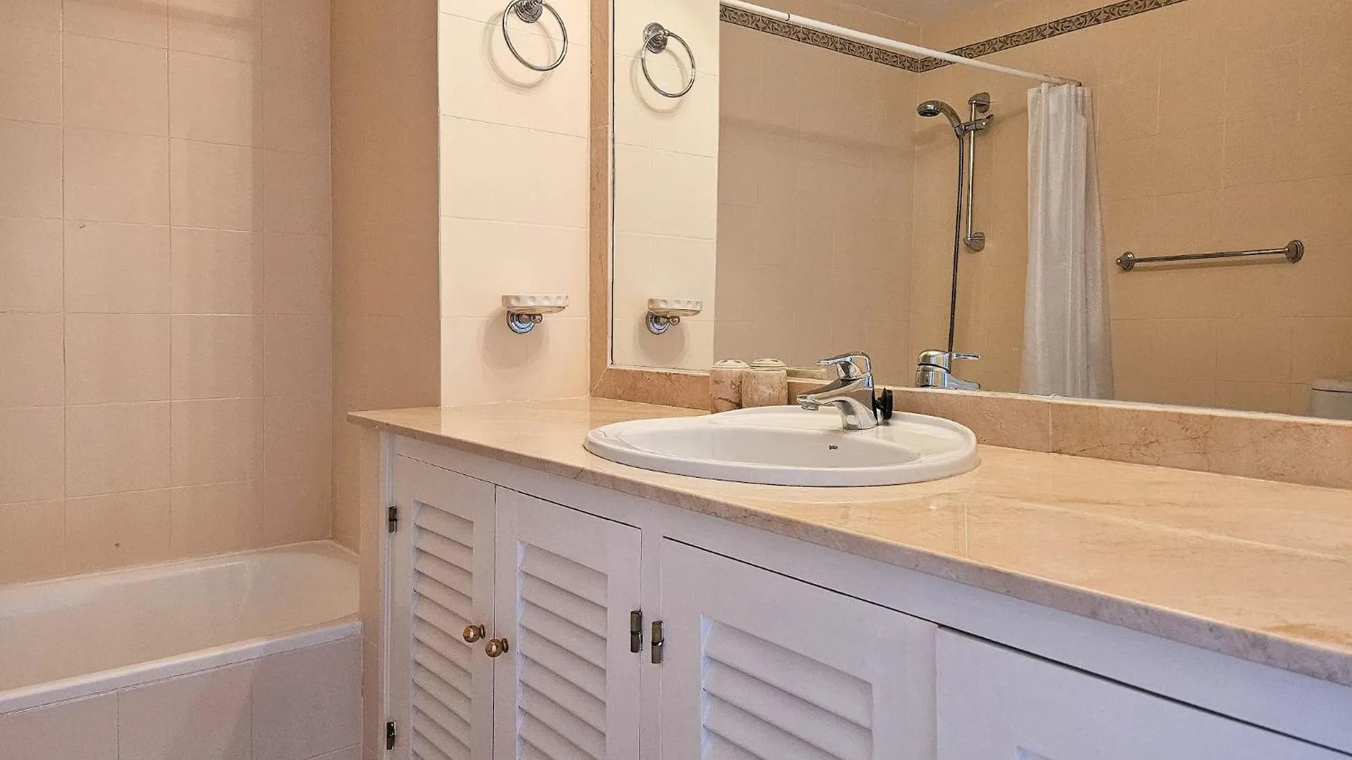 3 Bedroom Penthouse Apartment In Calahonda MIJAS COSTA Hiszpania