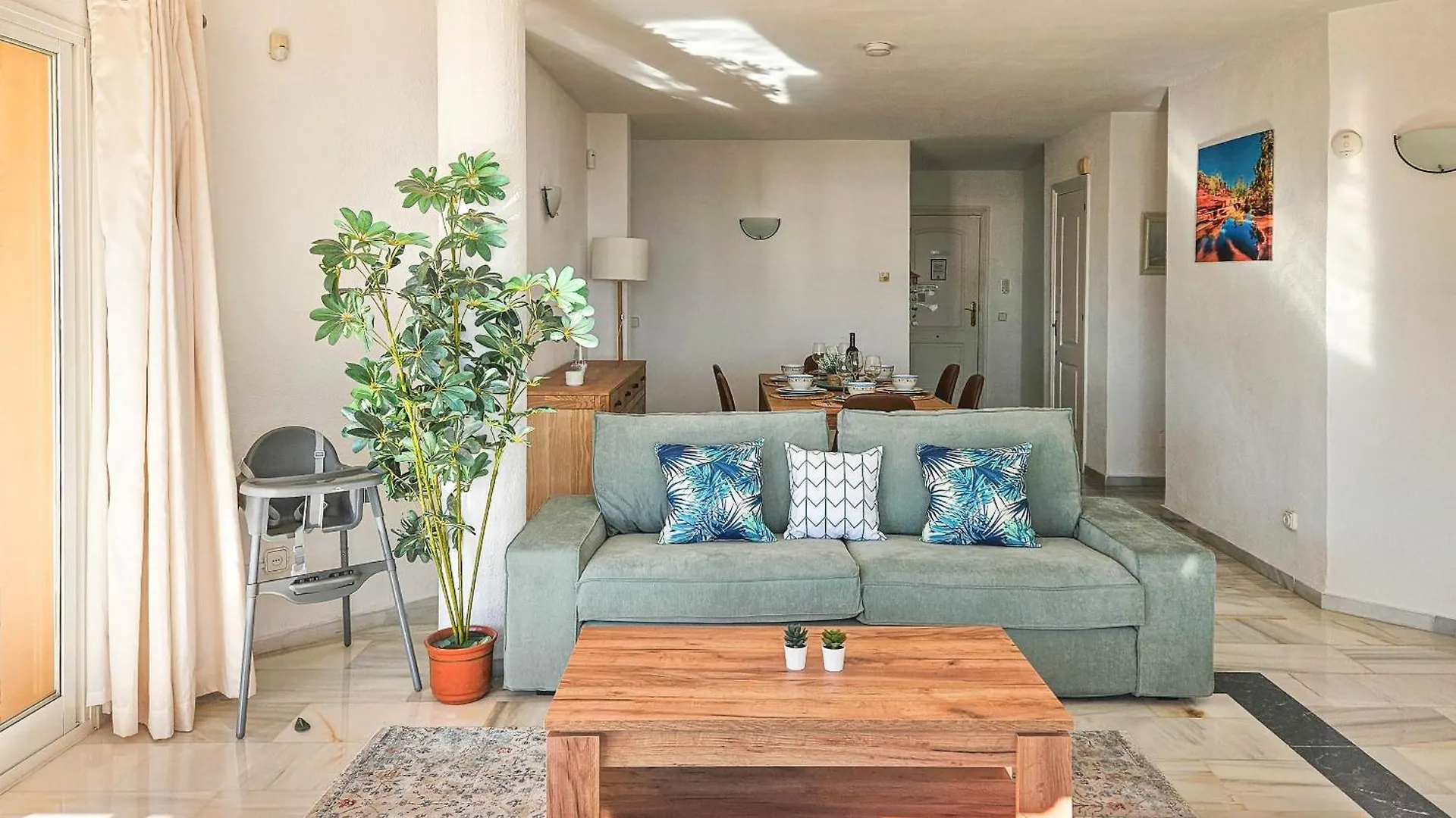 מיחאס קוסטה 3 Bedroom Penthouse Apartment In Calahonda
