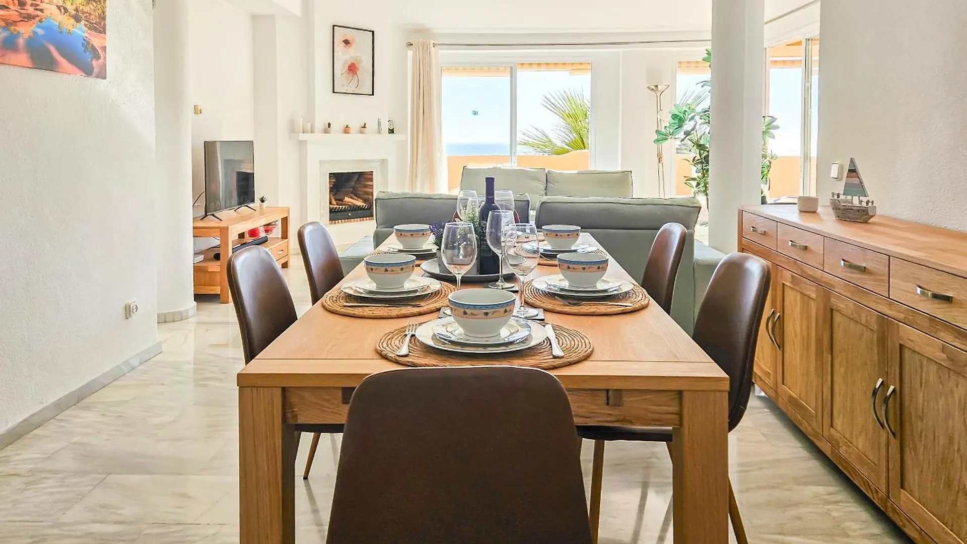 3 Bedroom Penthouse Apartment In Calahonda 밀야스코스타